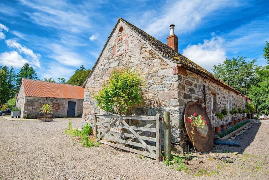 Spacious & Stylish Stonehous Cottage Forfar Buitenkant foto