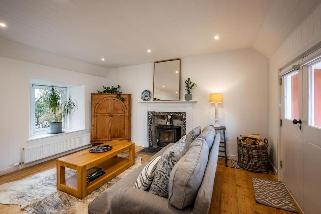 Spacious & Stylish Stonehous Cottage Forfar Buitenkant foto